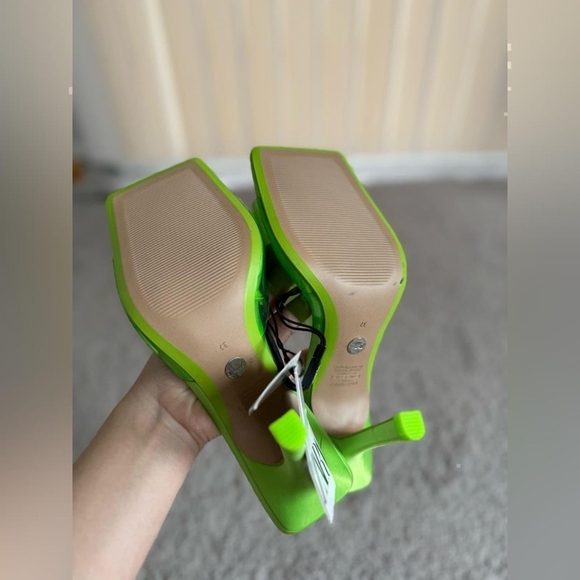 Zara Green Vinyl Square-toe Heeled Sandals - Picture 5 of 8